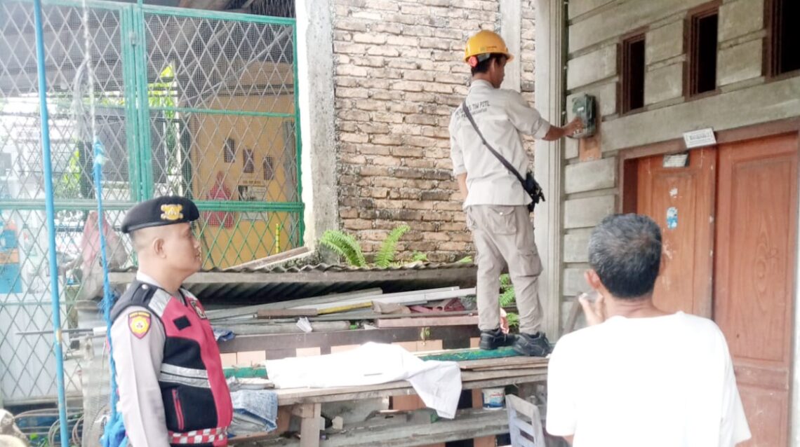BRIGADIR Raymond Silitonga pendampingan P2TL di rumah warga jalan Sibatu batu