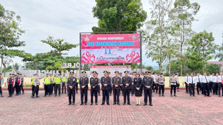 Wakapolres Simalungun KOMPOL Edi Sukamto, S.H., M.H pimpin pelaksanaan upacara peringatan Hari Kebangkitan Nasional (Harkitnas) ke-117