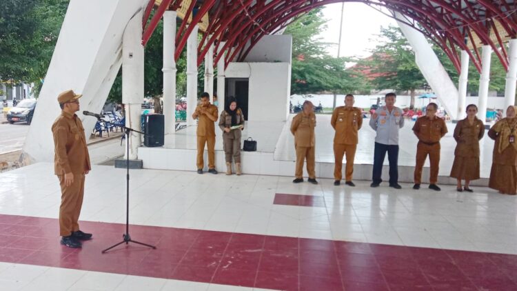 Wakil Wali Kota Tanjungbalai, Muhammad Fadly Abdina pimpin apel gabungan penertiban Pedagang Kaki Lima
