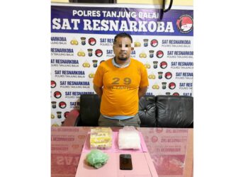 Tersangka bandar sabu, S alias A dan barang bukti