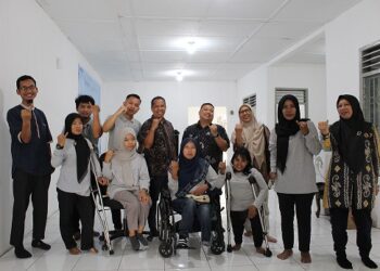 Manajemen Pelindo Regional 1 Kunjungi Rumah Difabel Pelindo