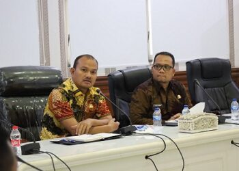 Walikota Tanjungbalai Mahyaruddin Salim didampingi Wakil Wali Kota Muhammad Fadly Abdina pimpin rapat koordinasi (Rakor) Tim Terpadu Perencanaan Penataan Pedangan Kaki Lima (PKL)