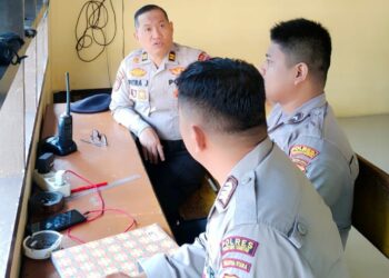 KBO Satuan Samapta IPTU Pitra Jaya SP. SH pengecekan penjagaan Mako Polres Pematangsiantar