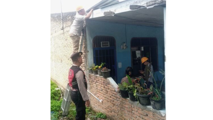 BRIGADIR Raymond Silitonga dampingi pelaksanaan P2TL di Jalan Pdt. J. Wismar Saragih