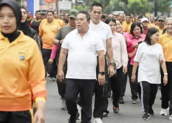 Polres Pematangsiantar Gelar Olahraga Bersama Sambut Hari Bhayangkara ke 79, Wesly Silalahi Hadir