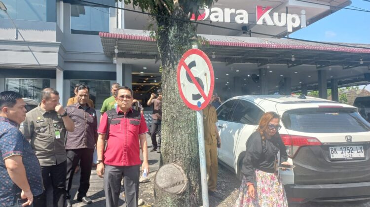 Dara Kupi di Jln Darusalam Jln Gajah Mada Simpang Babura Sunggal Medan Sunggal yang disidak Komisi 4 DPRD Kota Medan. (Foto Romulo)