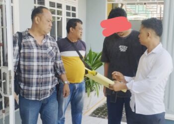Terduga pelaku ADN saat ditangkap Kanit Jatanras IPDA Ricardo Rajagukguk S.Sos dan Tim Opsnal