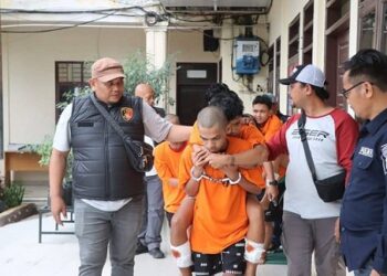 Para pelaku curanmor yang diringkus Polres Karo yang berasal dari Medan. (Foto Ist)