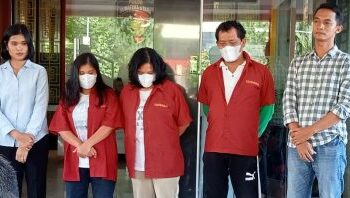 Para pelaku penipuan Casis Polri melalui modus Bimbel Maju Bersama yang ditangkap pihak Polda Sumut. (Foto Ist)