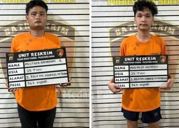 Pelaku perampas ponsel dan penasah yang ditangkap personil Polsek Medan Tembung. (Foto Ist)