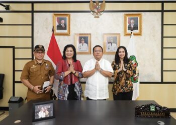 Wali Kota Pematangsiantar Wesly Silalahi SH MKn menerima audiensi Panitia Mupel Moria GBKP Tahun 2025, di rumah dinas Wali Kota Pematangsiantar, Jalan MH Sitorus 