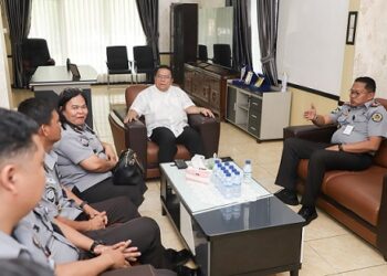 : Wali Kota Pematangsiantar Wesly Silalahi SH MKn menerima audiensi Kalapas Kelas IIA Pematangsiantar Davy Bartian, di rumah dinas wali kota, Jalan MH Sitorus