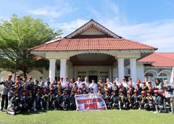 Wali Kota Tanjungbalai, Mahyaruddin Salim, melepas 37 peserta mengikuti Jumbara PMR V di Langkat
