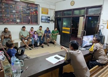 piket SPKT dan Bhabinkamtibmas menyelesaikan perkara dugaan penganiayaan