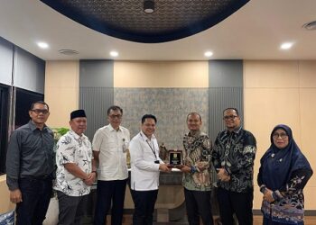 Wali Kota Tanjungbalai Mahyaruddin Salim bersama Wakil Wali Kota Muhammad Fadly Abdina Kunker sekaligus audiensi dengan Dirjen Bina Marga Kementerian PUPR