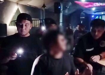 Tim Polrestabes Medan razia tempat hiburan malam (THM) di Jalan Panglima Denai, Kecamatan Medan Denai. (Foto Ist)