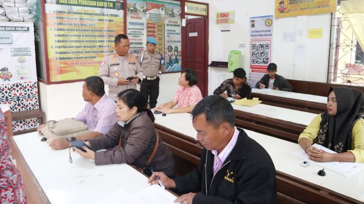 Kapolres Simalungun AKBP Marganda Aritonang, S.H. S.I.K. M.M Sidak ruangan pelayanan SKCK