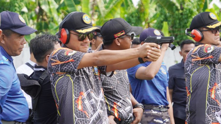 Wali Kota Tanjungbalai Mahyaruddin Salim didampingi Wakil Wali Kota Muhammad Fadly Abdina ikuti Rakor dan Executive Shooting Forkopimda