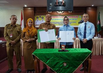 Walikota Tanjungbalai Mahyaruddin Salim dan Kepala Kejaksaan Negeri (Kajari) Tanjungbalai Yuliyati Ningsih SH tandatangani MoU Masalah Datun