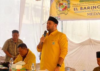 Ketua Fraksi Golkar DPRD Kota Medan,El Barino Shah SH MH saat sosialisasi Perda (sosper) VII Tahun 2025 produk hukum Pemko Medan Perda No 6 Tahun 2024 tentang perubahan atas Perda Kota Medan No 3 Tahun 2019 tentang Penyelenggaraan Ketenagakerjaan. (Foto Ist)