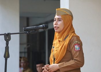 Sekretaris Daerah Kota (Sekdakot) Tanjungbalai Nurmalini Marpaung memimpin Apel Gabungan dilingkungan Pemerintah Kota Tanjungbalai