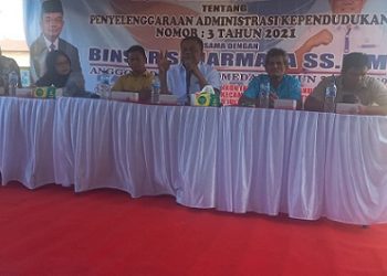 Anggota DPRD Medan, Binsar Simarmata menggelar Sosialisasi ke VII TA 2025 produk hukum daerah Perda Kota Medan No 3 Tahun 2021 tentang Penyelenggaraan Administrasi Kependudukan. (Foto Ist)