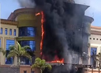 Kebakarann di Asrama Haji, Jalan AH Nasution, Kecamatan Medan Johor (Foto Ist))