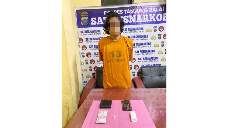 Pelaku Y dan barang bukti