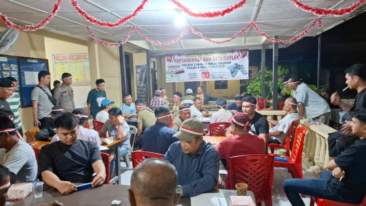 Meriahkan HUT RI 80, Kapolres Tanjungbalai Buka Turnamen Dam Batu