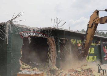 Pembongkaran THM diskotik Marcopolo. (Foto Ist)