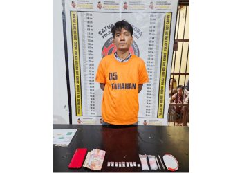 Pelaku Toni beserta barang bukti