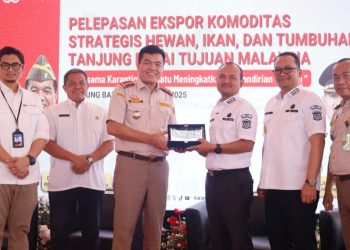 Wali Kota Tanjungbalai, Mahyaruddin Salim saat menerima kunjungan kerja (Kunker) Kepala Badan Karantina Indonesia, Sahat Manaor Panggabean