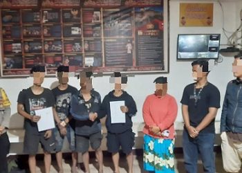 personil piket SPKT dan Bhabinkamtibmas Kelurahan Kelurahan Kahean  AIPDA H.E. Pane menyelesaikan masalah dugaan pencurian dengan problem solving