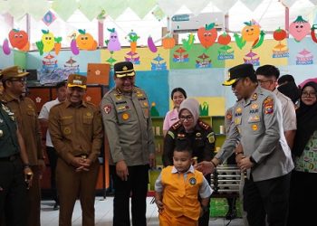 Wali Kota Tanjungbalai Mahyaruddin Salim bersama Wakil Wali Kota Muhammad Fadly Abdina menghadiri launching Satuan Pelayanan Pemenuhan Gizi (SPPG) Yayasan Kemala Bhayangkari (YKB) Polres Tanjungbalai