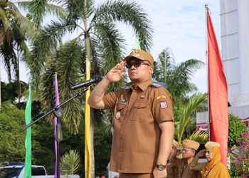 Wakil Wali Kota Tanjungbalai, Muhammad Fadly Abdina, saat memimpin Apel