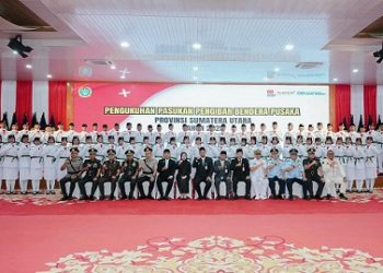 Gubernur Sumut Bobby Nasution mengukuhkan 173 anggota Paskibraka Sumut, yang akan bertugas mengibarkan bendera pusaka pada 17 Agustus 2025 di Lapangan Astaka. (Foto Ist)