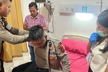Personil Polisi yang mengalami luka saat bentrok dengan massa mahasiwa. (Foto Ist)