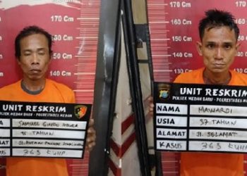 Dua pelaku pencurian sebuah mesin genset yang ditangkap Polsek Medan Baru. (Foto Ist)