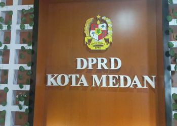Gedung DPRD Kota Medan. (Foto Romulo)