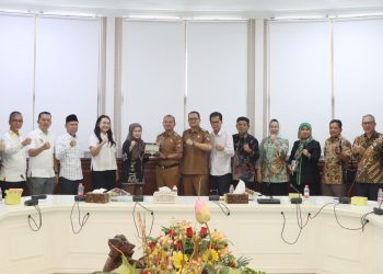 Wali Kota Tanjungbalai, Mahyaruddin Salim didampingi Wakil Wali Kota, Muhammad Fadly Abdina terima Kunker Bapemperda DPRD Provsu