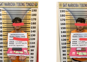 Kedua tersangka MAAL alias Ade dan AA alias Aldri beserta barang bukti