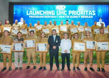 Gubsu Bobby Nasutin saat Launcing UHC Prioritas. (Foto Ist)