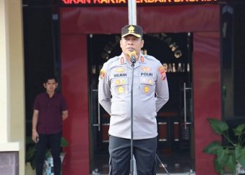 Kapolres Tanjungbalai AKBP Welman Feri, SIK, MIK pimpin apel pagi gabungan pengamanan aksi unjuk rasa