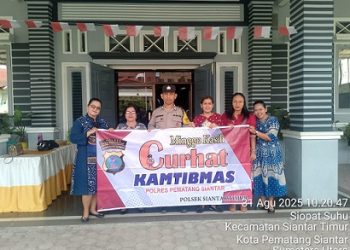 Piket Bhabinkamtibmas AIPDA Ungkap Hutagalung dan BRIPKA Manoa S menggelar kegiatan Minggu Kasih Curhat Kamtibmas di Gereja GBI NCC