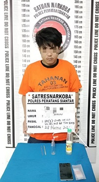 Tersangka BMN alias Ginda dan barang bukti