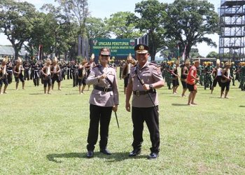 Kapolres Pematangsiantar AKBP Sah Udur T.M. Sitinjak SH. SIK. MH dan Kapolres Kapolres Simalungun AKBP Marganda Aritonang, S.H. S.I.K. M.M hadiri Upacara Penutupan Pendidikan Pertama Bintara (Dikmaba) Infanteri TNI-AD Tahun Anggaran 2025.