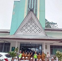 Kanit Kamsel IPDA Serly Tarigan dan personil Uni Kamsel menghadiri Pelantikan Patroli Keamana Sekolah (PKS) Junior di SMK Negeri 1