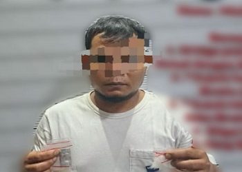 Terduga bandar sabu Jalan Karya Pembangunan, Gang Haji Ruris 2, Kelurahan Helvetia Timur, Kecamatan Medan Helvetia diringkus polisi. (Foto Ist)
