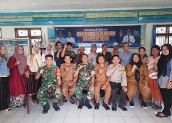 Bhabinkamtibmas Kelurahan Setia Negara AIPTU Januar Butar Butar menghadiri kegiatan Sosialisasi Trantibun Forkopimcam Kecamatan Siantar Sitalasari.