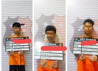 Tiga orang remaja yang masih dibawah ditangkap Polsek Medan Tuntungan karena melakukan aksi pembegalan di Jalan Bunga Pancur, Simpang Selayang, Medan Tuntungan. (Foto Ist)